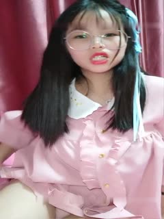 小可爱平台(原卡哇伊)爱美人1107直播大秀颜值不错激情自慰大秀十分诱人第03集
