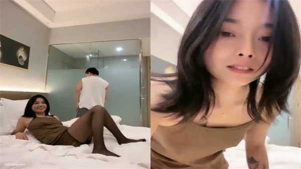 黑丝饥渴痴女诱惑，狼友爆操玩弄无毛嫩穴