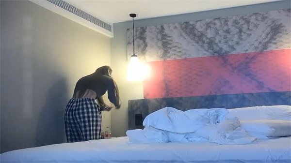 [超辣长腿御姐] 175cm逆天身高极致诱惑 高挑美腿黑丝踩玩让你欲罢不能