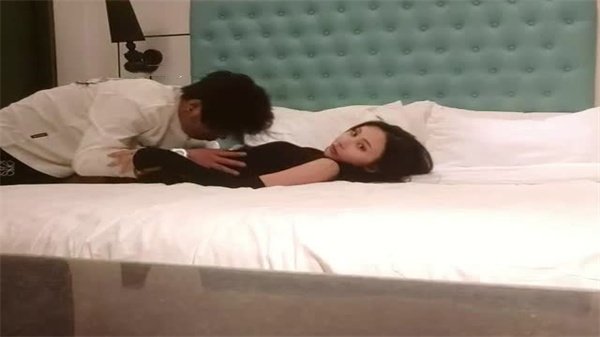利哥探花：极品成熟大姐姐风情万种，诱惑无限撩人至极