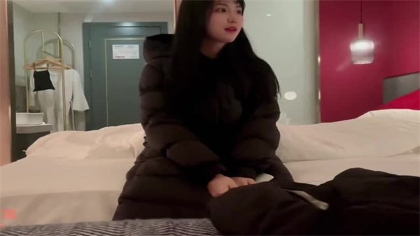探花酒店3K撩到初下海极品清纯女神，高端美女娇喘任玩！